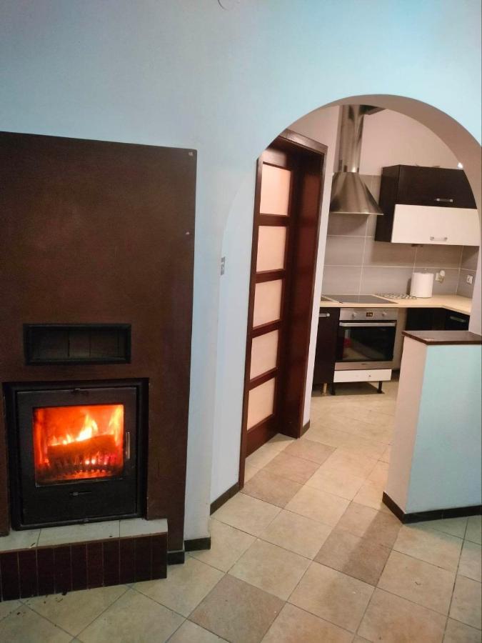Urocze Studia W Lomiankach, 1- Z Sauna I Tarasem, 2- Z Kominkiem, 3- Ekonomiczne, 7Km Metro Mlociny Warszawa Łomianki 外观 照片