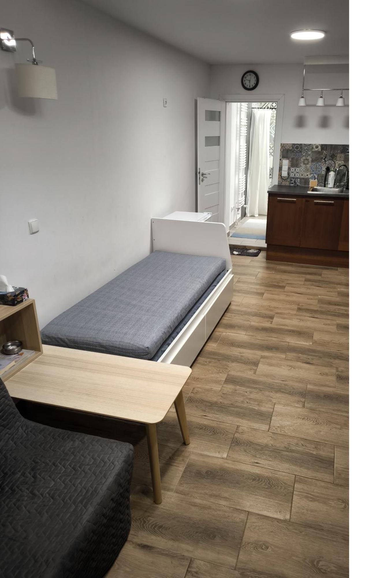 Urocze Studia W Lomiankach, 1- Z Sauna I Tarasem, 2- Z Kominkiem, 3- Ekonomiczne, 7Km Metro Mlociny Warszawa Łomianki 外观 照片